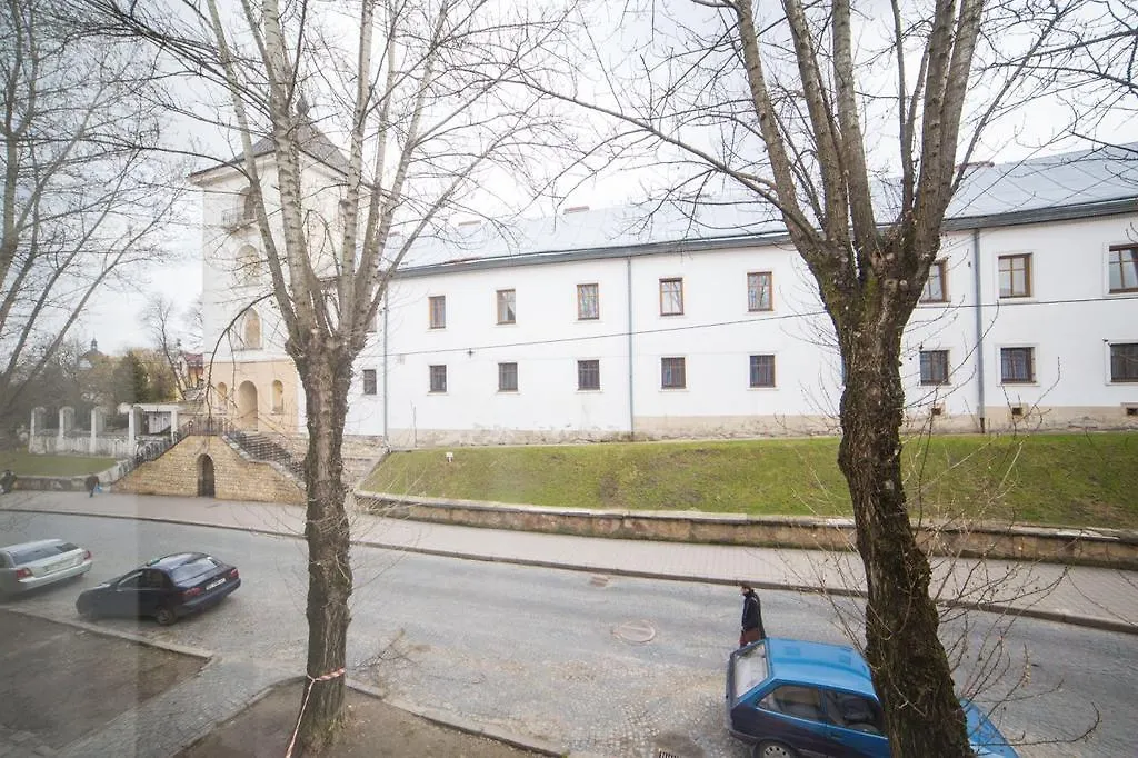 Cozy Apartment In Khmelnitsky Str. Lviv Ukraine